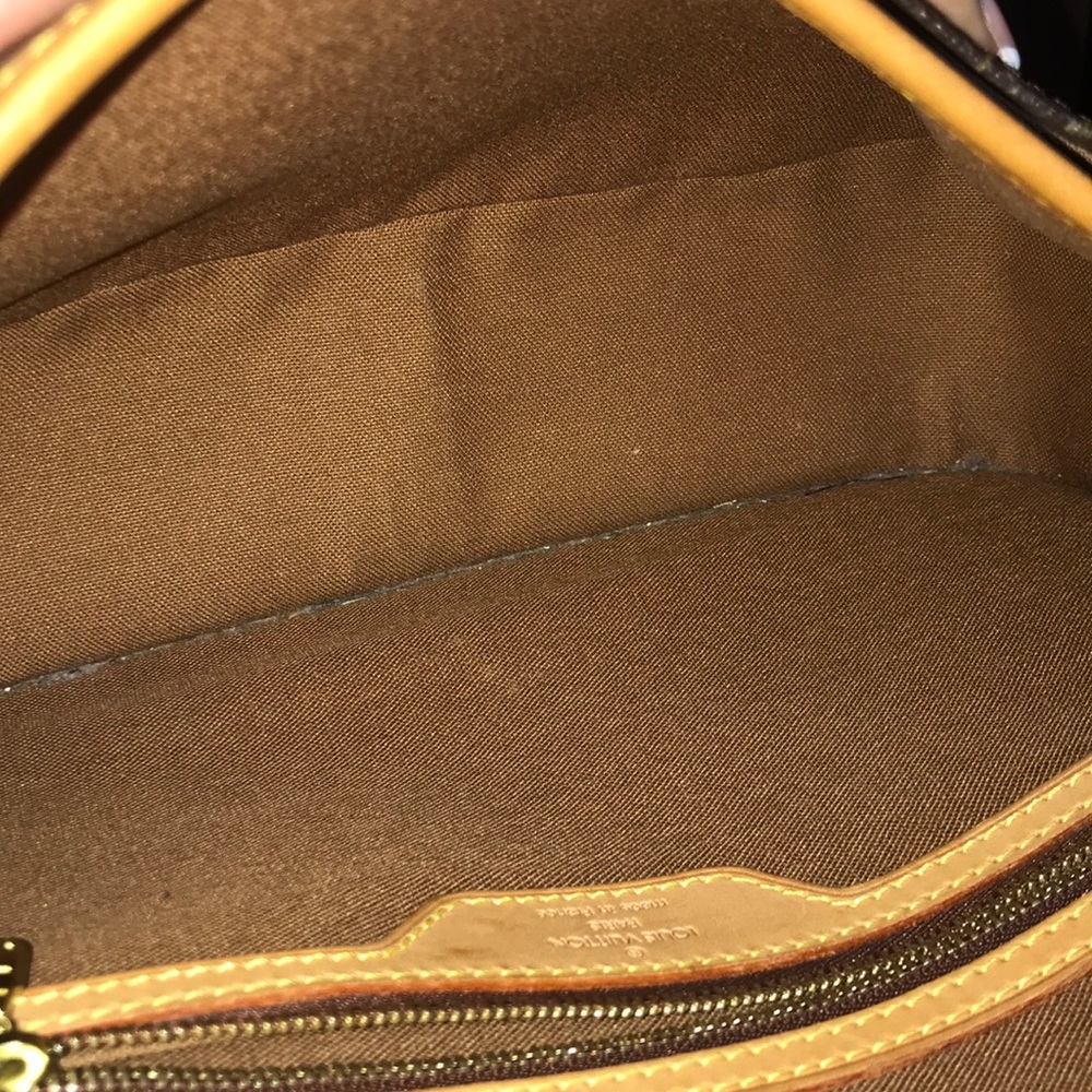 💎✨DISCONTINUED💎✨ LOUIS VUITTON CROSSBODY - Picture 8 of 15